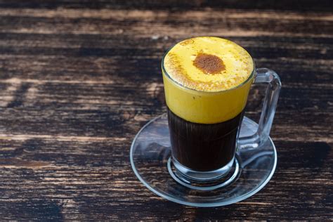 Cà Phê Trứng Vietnamese Egg Coffee