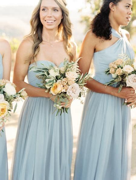 This Stunning Bride Had Us Tearing Up Over Her Something Borrowed Blue Wedding Inspiration