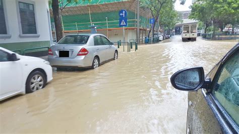 本澳昨日下午暴雨 關閘隧道水浸成河車輛「死火」被困 澳門力報官網