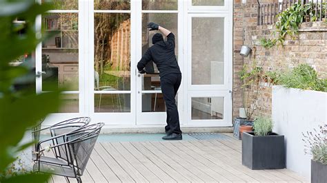 How To Burglar Proof Your Home Inside And Out Cpi Security