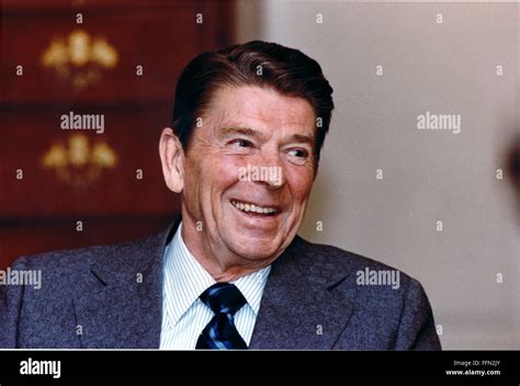 President Ronald Reagan Official Portrait 8 X 10 Republican Movie Photo