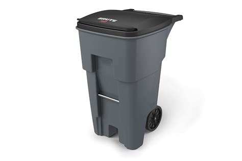 Rubbermaid Commercial Products Brute Rollout Plastic Trashgarbage Can