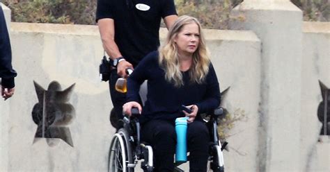 Christina Applegate 13 Ans Après Le Cancer Elle Apprend Quelle Souffre Dune Nouvelle