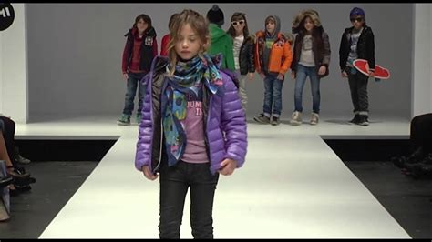 Redskins En Fimi Kids Fashion Week Youtube