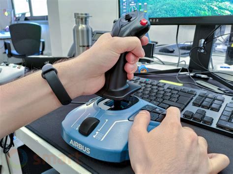 Recensione Thrustmaster Tca Sidestick Airbus Giocare A Flight