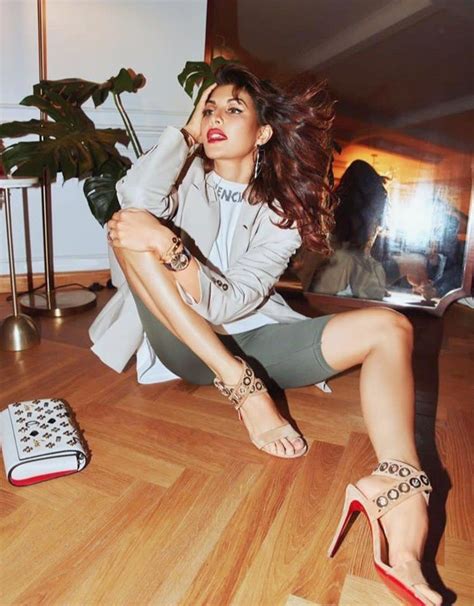 jacqueline fernandez just made our hearts skip a beat after dropping some drool worthy snaps on