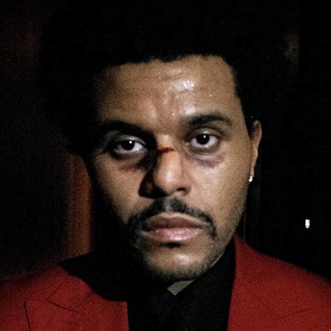 The Weeknd Face Amas 2020 The Weeknd S Mummified Look With A Bandaged