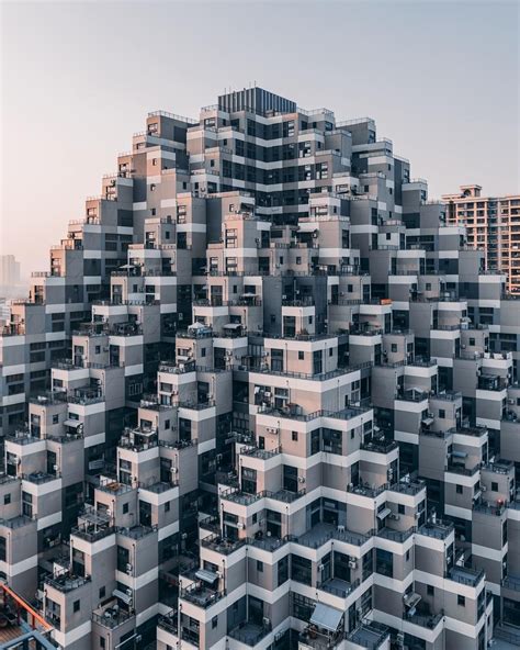 Concrete Jungle 🕸 Футуристическая архитектура
