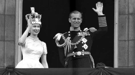 Matt smith as prince philip and claire foy as the queen in the crown (image: Queen Elizabeth II reveals a secret of the crown in candid ...