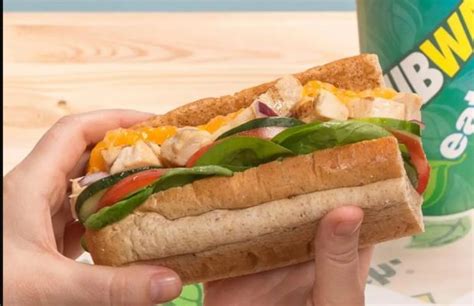 Lowest Calorie Subway Sandwiches Bread Drinks Condiments Salads