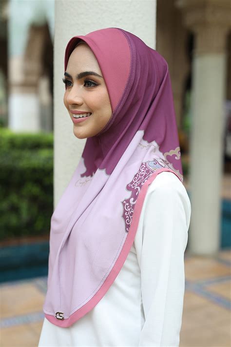 (noun) (malay) hijab, a headscarf worn by muslim women. Zulaikha Tudung Sarung - ZS007