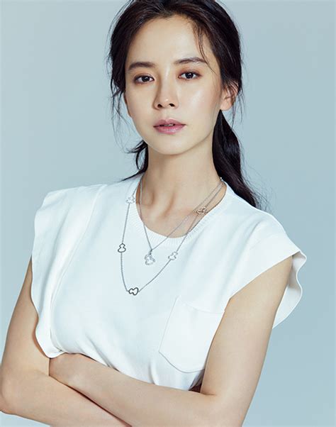 송지효 / song ji hyo nombre real: Song Ji-hyo considers lonely careerwoman role in tvN drama short - KDrama Fandom