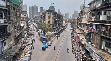 Maharashtra Uddhav Thackeray Hints At Lockdown Meeting With Task