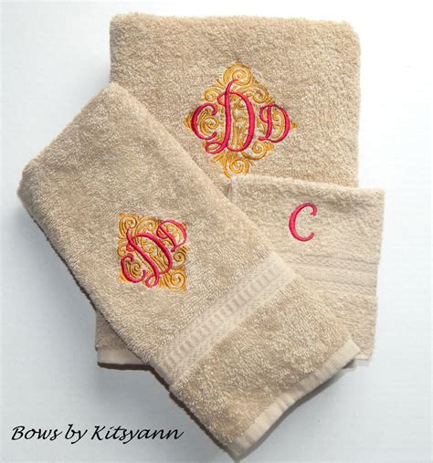 Your kiddos will love these elephant bath towels. Monogrammed Bath Towel Set, Personalized | Monogrammed ...