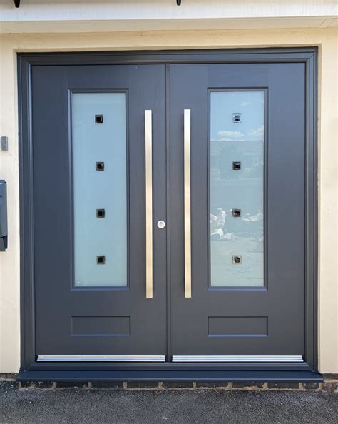 Stunning Rockdoor Vogue Abyss Double Doors With Square Bar Handles