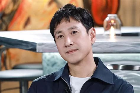 Profil Dan Biodata Lee Sun Kyun Aktor Korea Yang Meninggal Dunia Dan Tengah Terseret Kasus