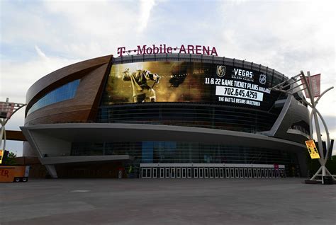 Golden knights are dedicated to the development of youth hockey in the city of las vegas and state of nevada. Four Mock Drafts for the Vegas Golden Knights - VICE Sports