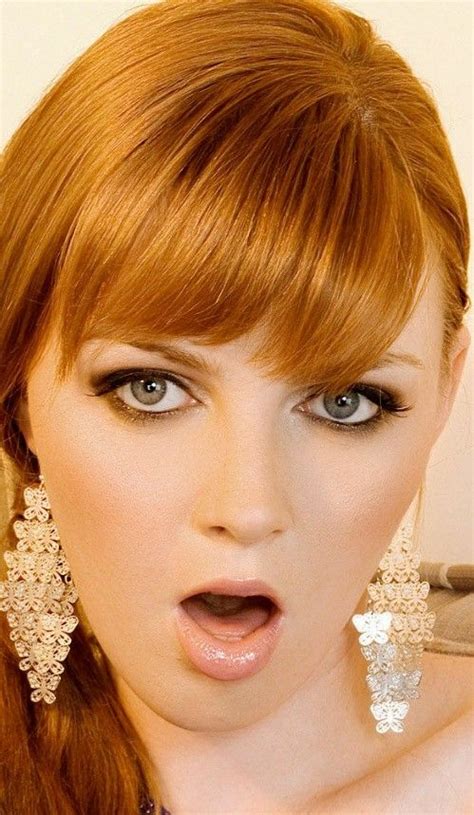 Pin By Slider On Tongue And Lips Beauty Redheads Close Up Faces