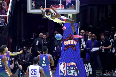 Video Seahawks Star Dk Metcalf Dunks And Dazzles In Nba All Star