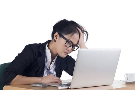 Cara mengatasi stres akibat terlalu lama kerja di rumah. Hati-Hati, Stres Berat di Tempat Kerja Memicu Penyakit ...