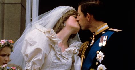 The Most Iconic Kisses Of All Time Surrey Live