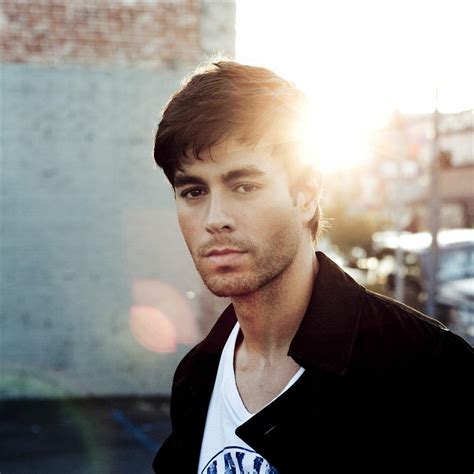 Enrique Iglesias Radio Listen To Free Music And Get The Latest Info
