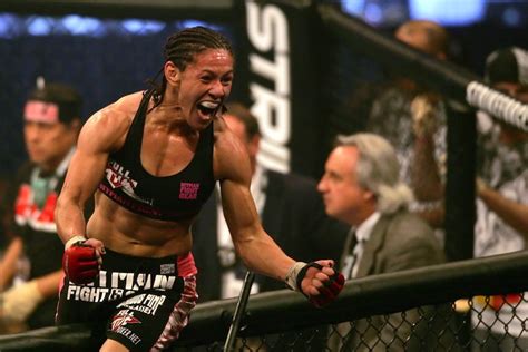 The 5 Greatest Female Fighters In Mma History The Twinspires Edge