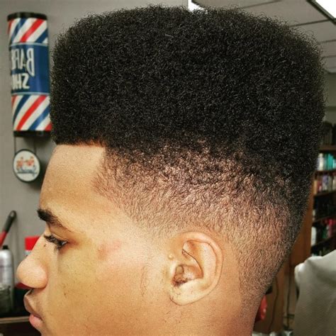 Coupe de cheveux homme mi long bouclé astryd info. Coupe Afro Homme: 72 idées pour votre inspiration - Archzine.fr