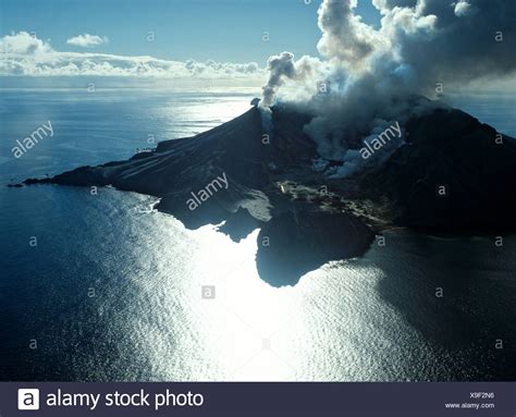 Geographie · 1 decade ago. Vulkanismus Stockfotos & Vulkanismus Bilder - Alamy