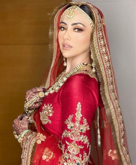 Sana Khan Anas Husband Marriage Age Height Boyfriend Biography