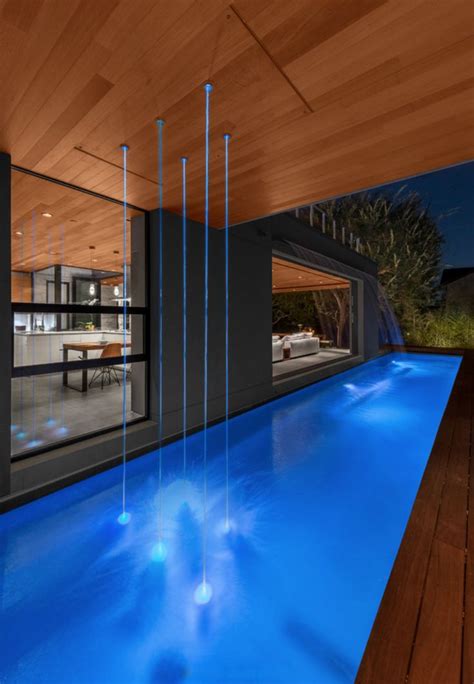 Make A Splash 50 Spectacular Pool Waterfalls And Water Features