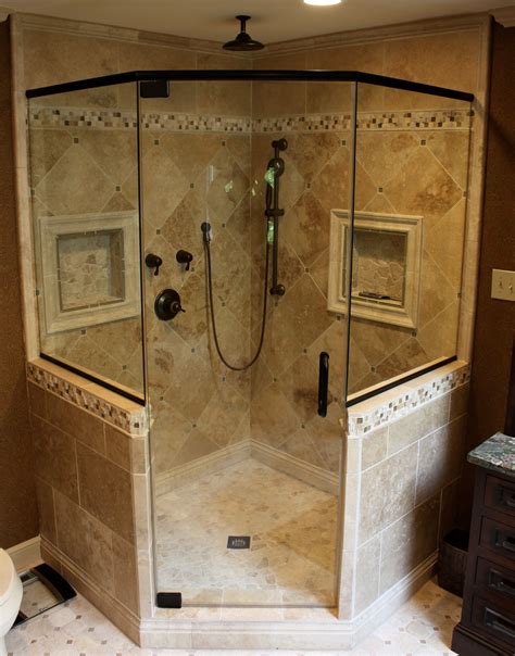 Corner walk in shower - Newtown Square, Pa | Master bathroom shower