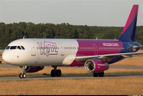 Airbus A321 231 Wizz Air Aviation Photo 4411675