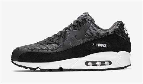 Official Look At The Nike Air Max 90 Essential Anthracite •