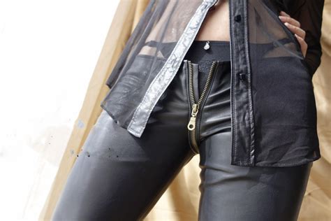 Women Sexy Opening Crotch Leather Short Pants For Sex Erotic Below Crotchless Underwear Glossy