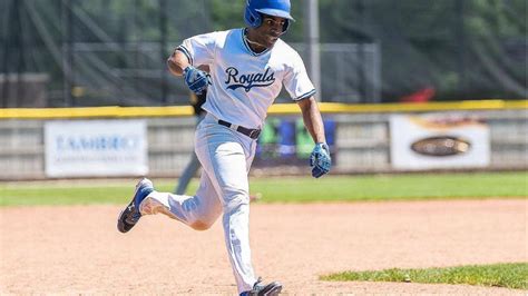News Royals Outlast Panthers 13 12 Guelph Royals Baseball Club