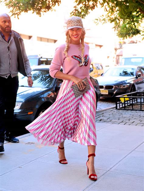 Beyoncé Out In New York In Pink Gucci Outfit With Only One Formation