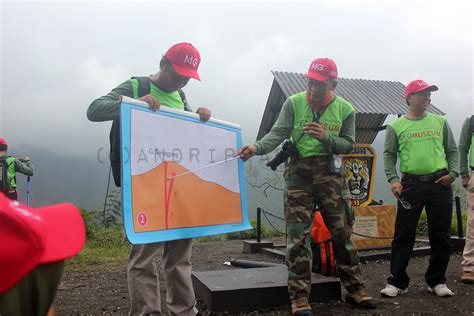 Cara treatment bunga channa marulioidesproses pembentukan dan faktor yg mempengaruhinya. Persiapan Pengembangan Geopark di wilayah Priangan Timur