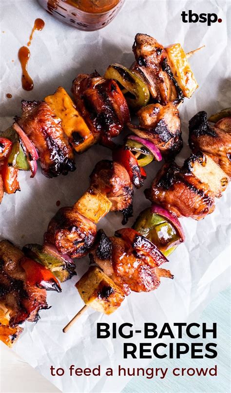 Here are 17 great ideas for easy party food for a crowd for your next gathering. How to Feed a Crowd, Whatever the Size | Bbq food for a ...