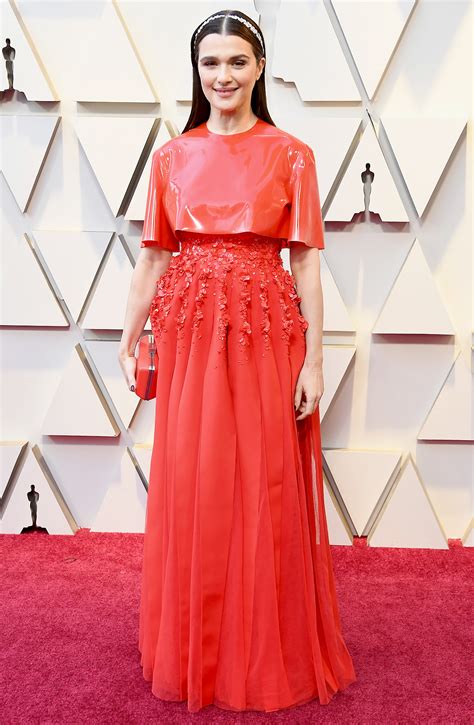 The Most Outrageous Dresses On The 2019 Oscars Red Carpet Celebrity Hub