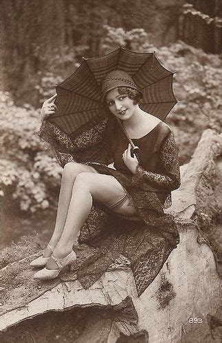 1920s Parasols Beach Umbrella Fashion History