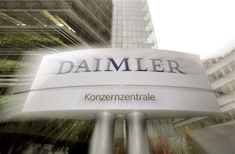 Streit Um Aufsichtsratsmandat Bei Daimler Zwei Gewerkschaften Im