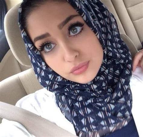 Pin By Khalid Al Dakheel On Photography Modest Beauty Hijabi Fashion Beautiful Abayas Fashion