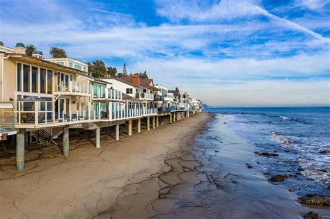 Brady Bunch Star Barry Williams Sells Malibu Beach House For 5 82 — See Inside Malibu Beach