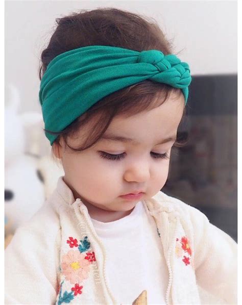 There's even a free pattern provided with the tutorial. Knot Headband, Jade Headband, Baby HeadWrap, Jade Turban, Celtic Knot Headband, Sailor's Knot ...