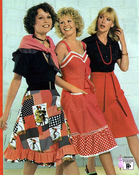 1970s fashion has been appreciated and loved by numerous designers and fashionistas. Retro fashion pictures from the 1950s 1960s 1970s 1980s ...