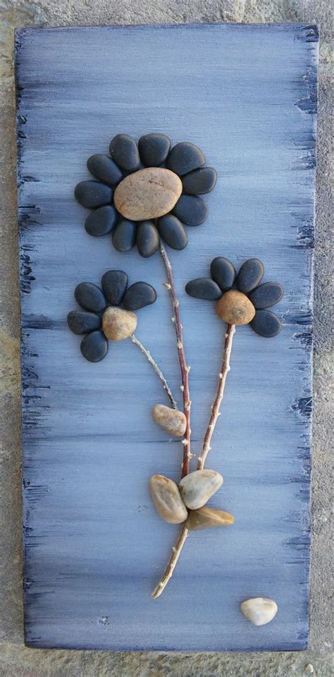 Pebble Art Frame Diy Now Projects Pebble Art Rock And Pebbles Rock Crafts