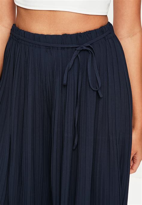 Lyst Missguided Navy Pleated Culottes In Blue