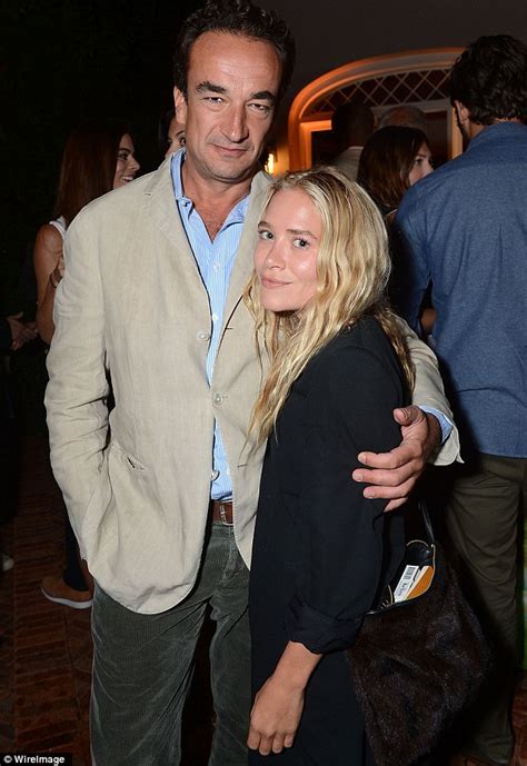 Mary Kate Olsen 27 Engaged With Boyfriend Olivier Sarkozy 44 Daily