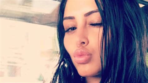 Marnie Simpson Reveals How Rubbing Herself Against A Desk Got Her In Trouble At School News